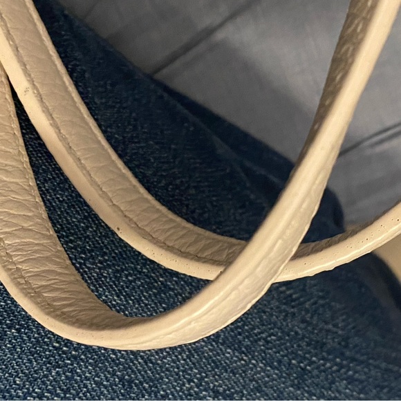 Kate Spade cream color pebble leather tote - Picture 9 of 10